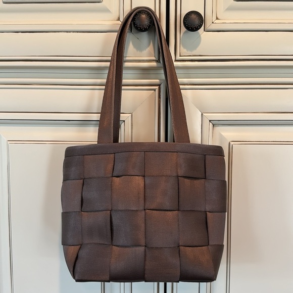 HARVEYS Original Seatbelt Bag • Built In The USA - Picture 2 of 13